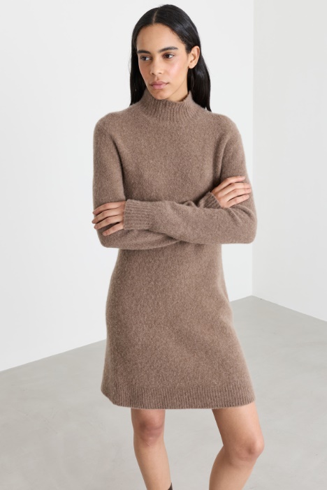 Abito corto in maglia di cashmere