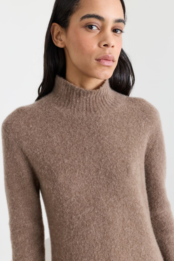 Short knit dress - CAMEL - Intrend - 3