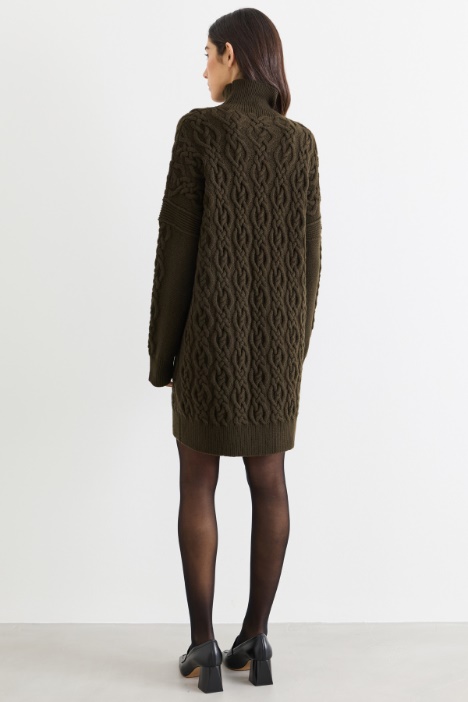 Abito in lana e cashmere a punto treccia