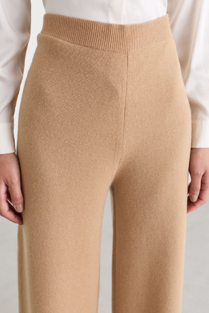 Wool and cashmere knit trousers - CAMEL - Intrend - 3
