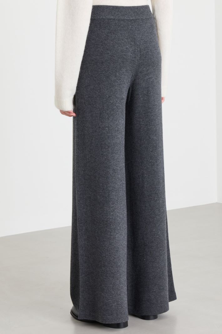 Knitted wide-leg trousers - GREY - Intrend - 4