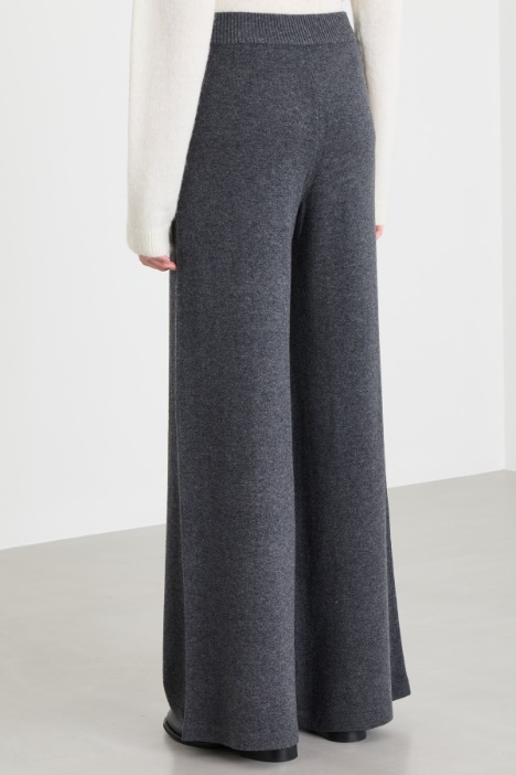Pantalone ampio in maglia