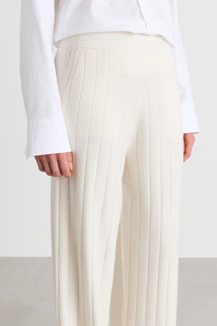 Pantalone jogging a coste larghe - BIANCO - Intrend - 3