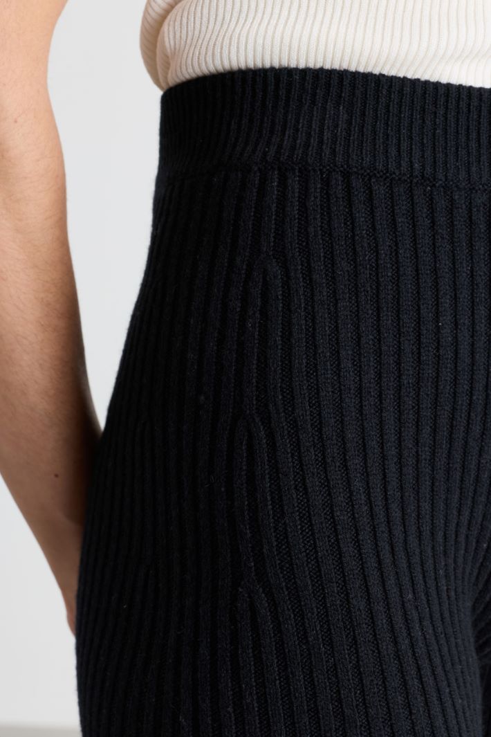 Ribbed leggings - BLACK - Intrend - 3