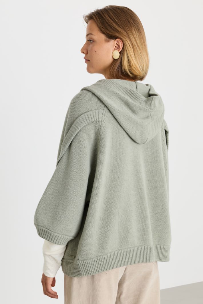 Crossover Raglan Sleeve Cardigan - GREEN - Intrend - 4
