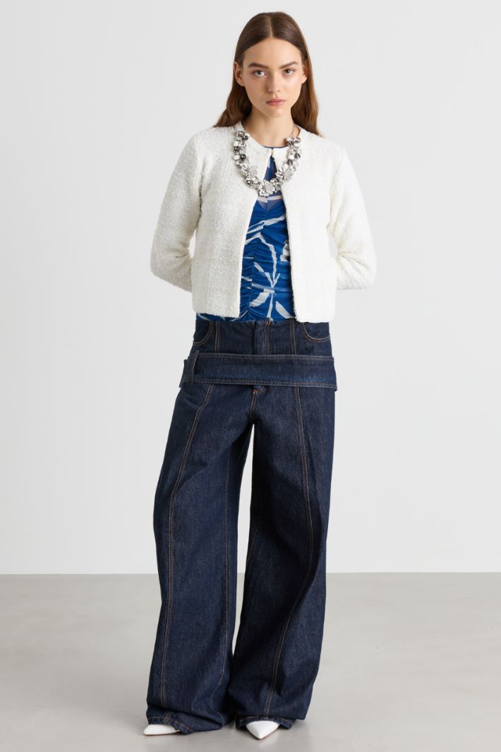 Cardigan aus Bouclé in Boxy-Passform - WEISS - Intrend
