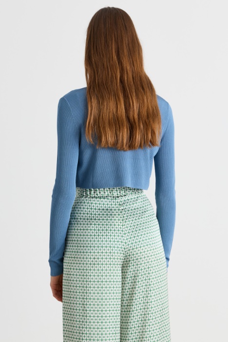 Cardigan cropped con bottone gioiello