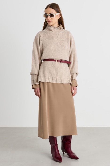 Oversize-Rollkragenpullover mit Schlitzen - Intrend