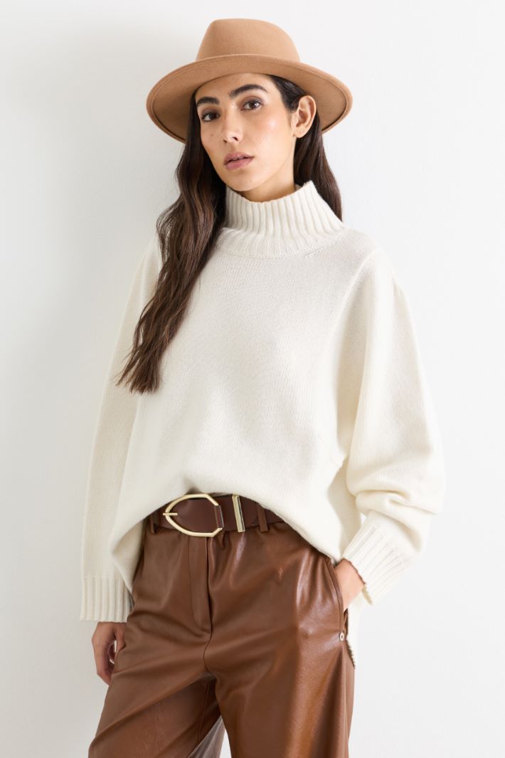 Pull ample à col roulé et fentes latérales - BLANC - Intrend - 2