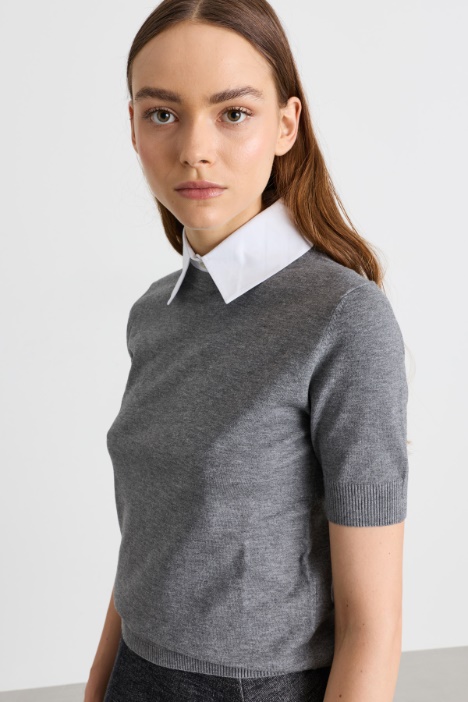 Maglia con colletto rimovibile