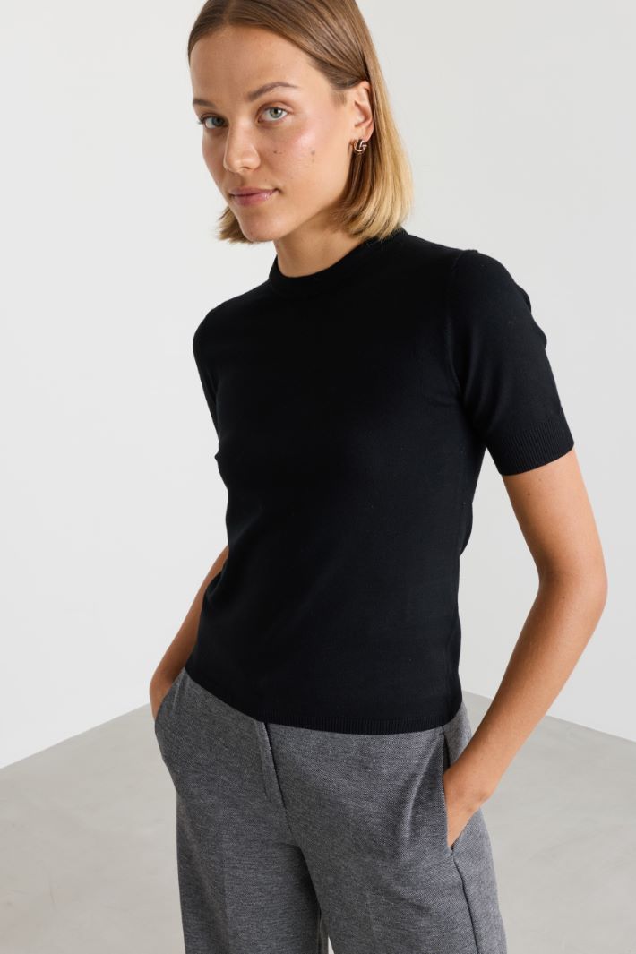 Knit Top with Detachable Collar - BLACK - Intrend - 3
