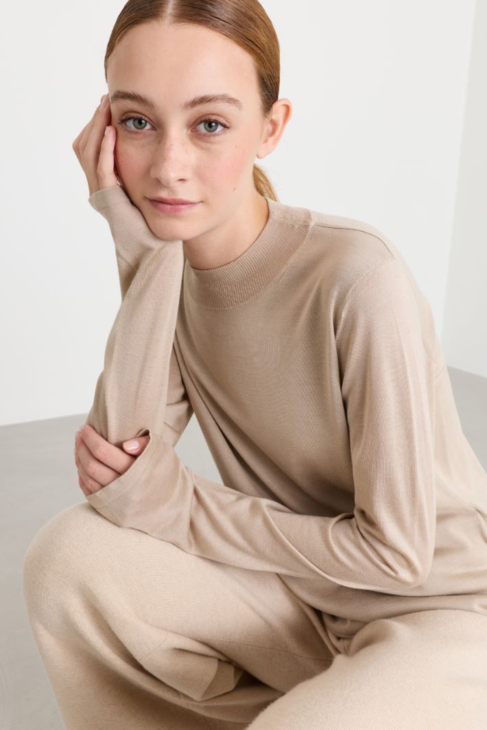 Pure silk polo neck jumper - BEIGE - Intrend - 3