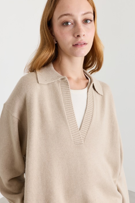 Maglia con scollo a V