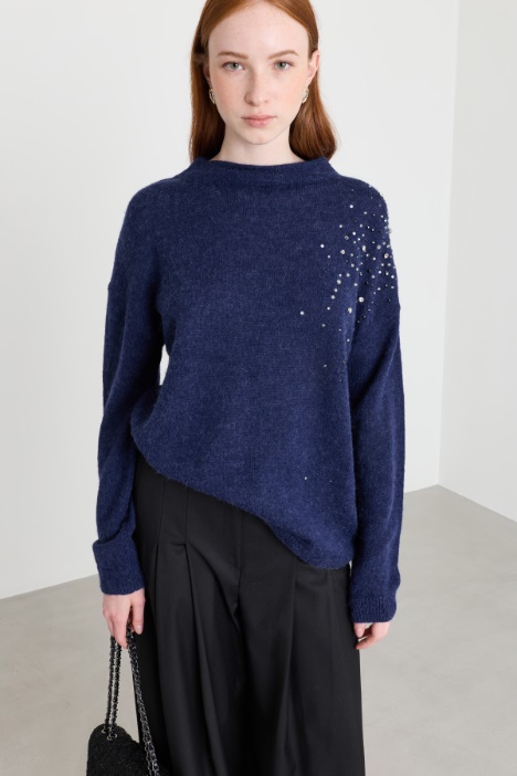 Rhinestone Jumper - Intrend