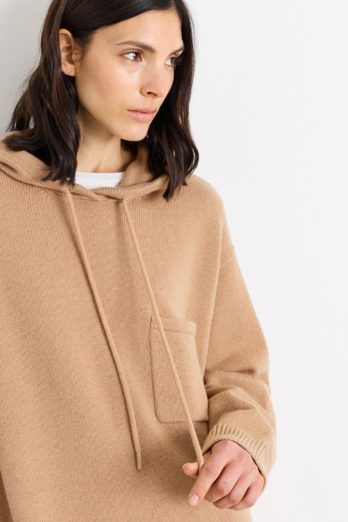 Knitted hoodie - CAMEL - Intrend - 3
