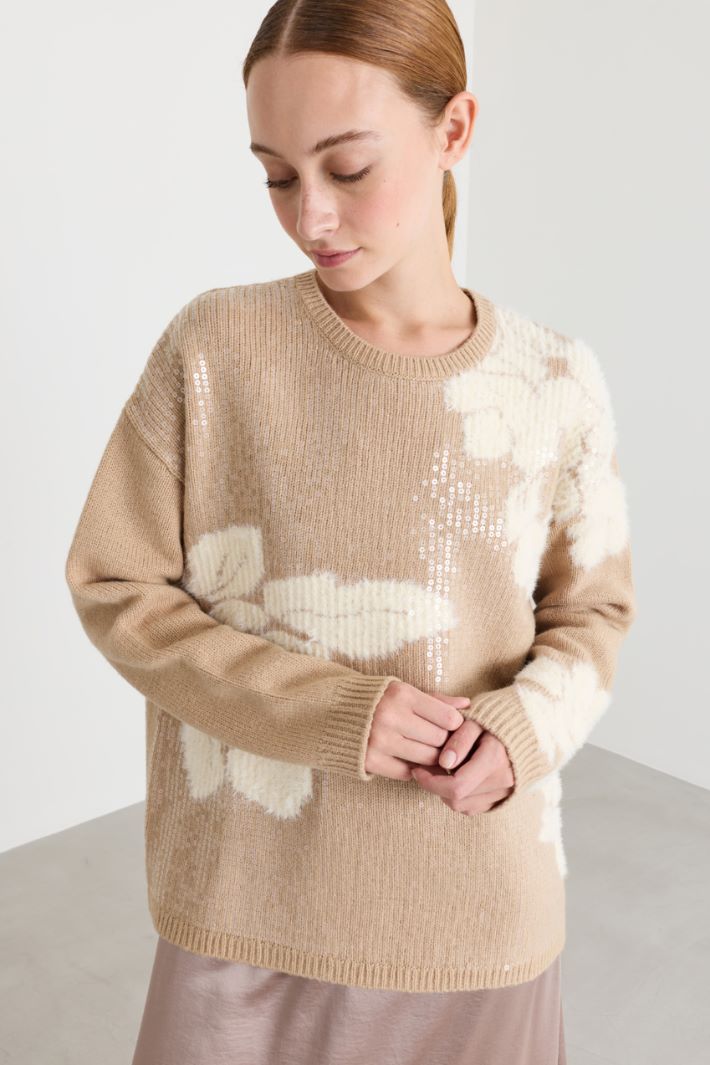 Jacquard jumper with sequins - CAMEL - Intrend - 3