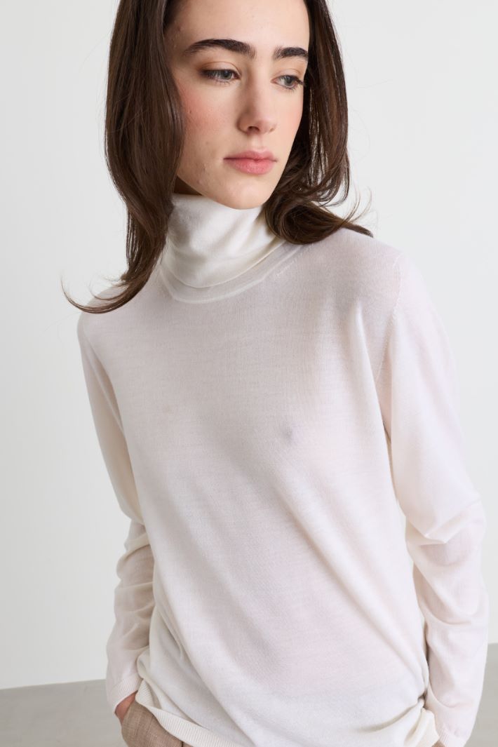 Relaxed-fit roll-neck jumper - WHITE - Intrend - 3