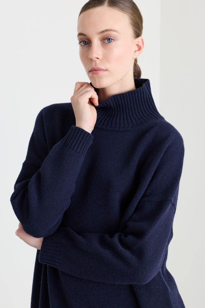 Oversize-Pullover mit Kraterkragen - BLAU - Intrend - 3