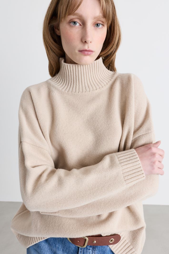Oversize-Pullover mit Trichterkragen - BEIGE - Intrend - 3