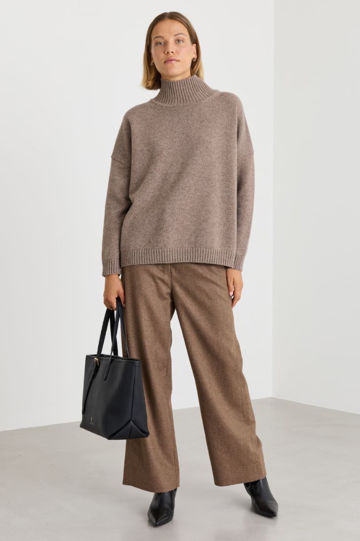 Oversize-Pullover mit Trichterkragen - BRAUN - Intrend