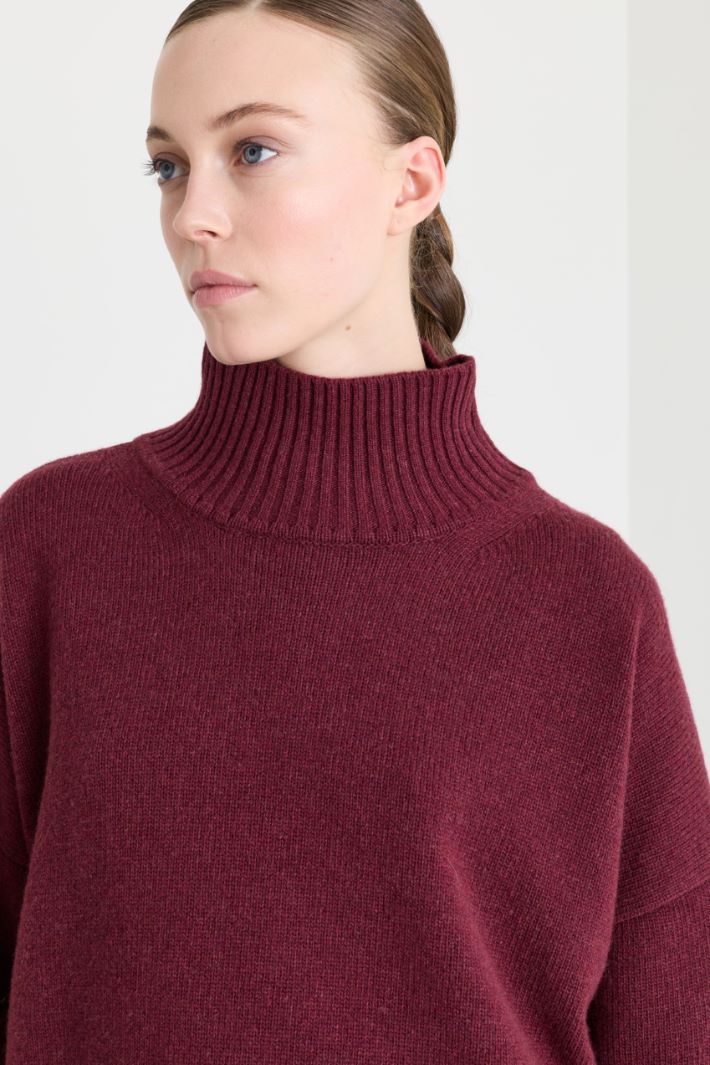 Oversize-Pullover mit Trichterkragen - BORDEAUX - Intrend - 3