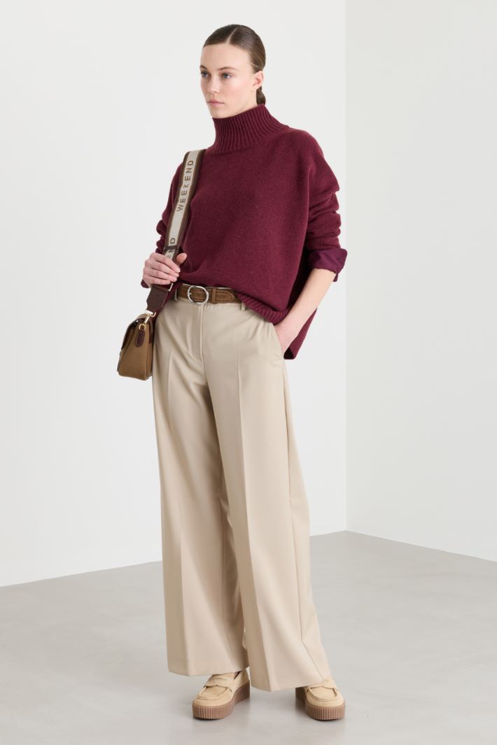 Oversize-Pullover mit Trichterkragen - BORDEAUX - Intrend