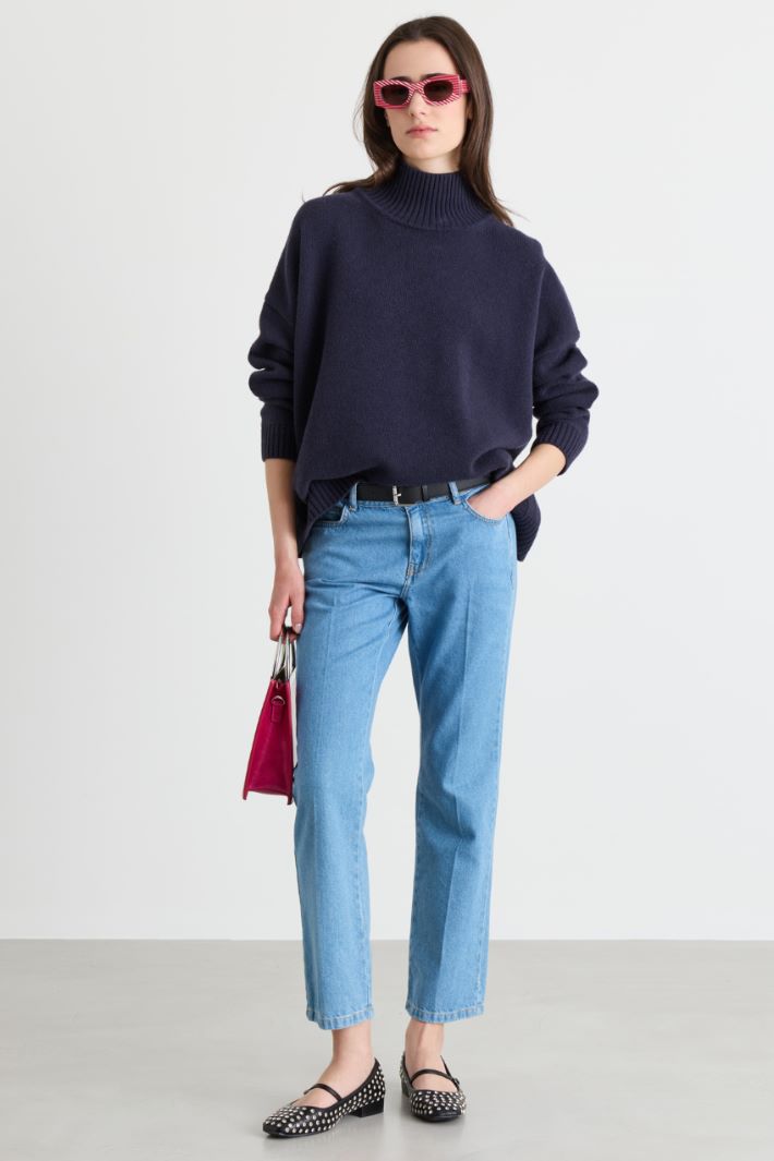 Oversized funnel-neck jumper - BLUE - Intrend