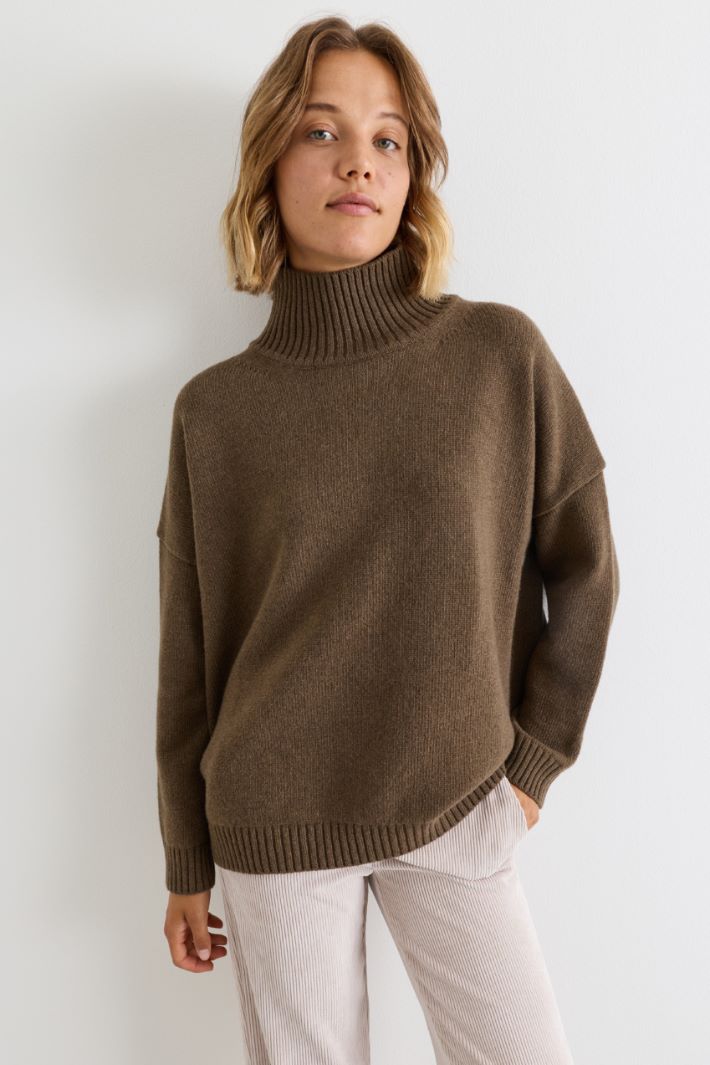 Oversize-Pullover mit Trichterkragen - KHAKI - Intrend - 2