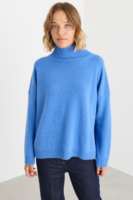 Oversized funnel-neck jumper - Intrend