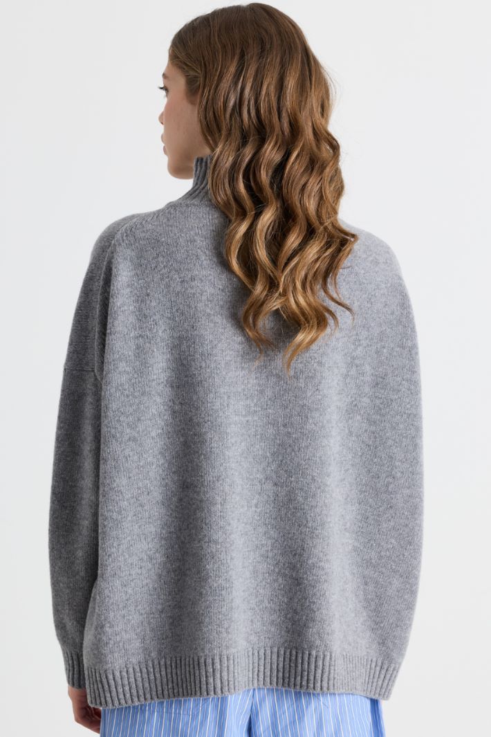 Oversize-Pullover mit Trichterkragen - GRAU - Intrend - 4