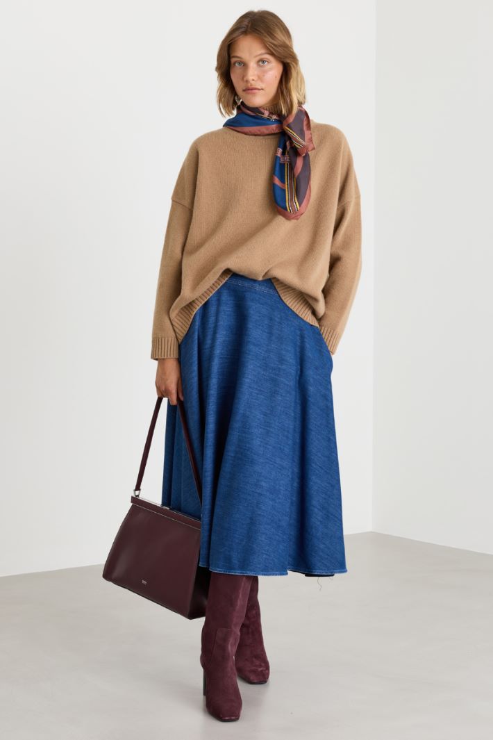 Oversized funnel-neck jumper - CAMEL - Intrend