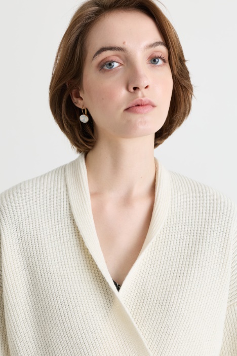 Maglia con scollo incrociato