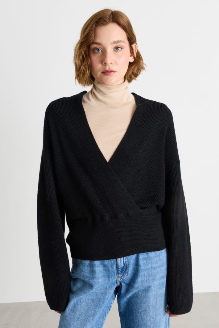 Maglia con scollo incrociato - NERO - Intrend - 2