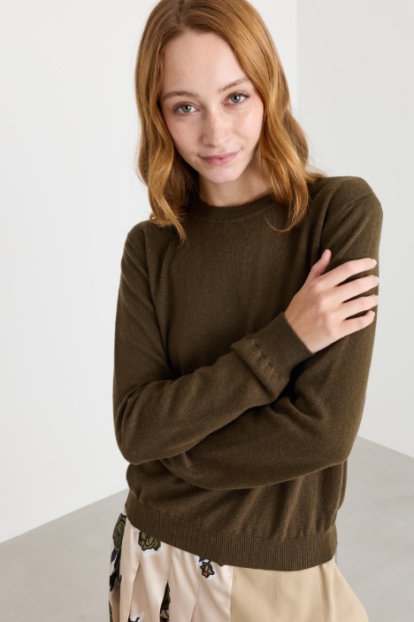Maglia con scollo tondo