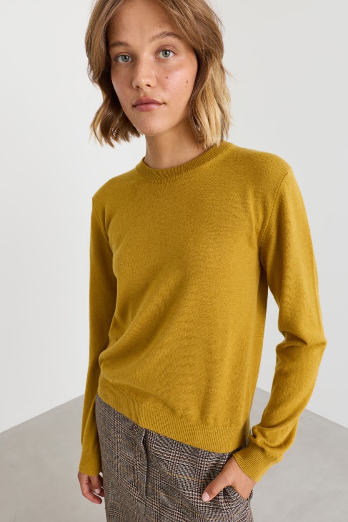 Round-neck jumper - YELLOW - Intrend - 3
