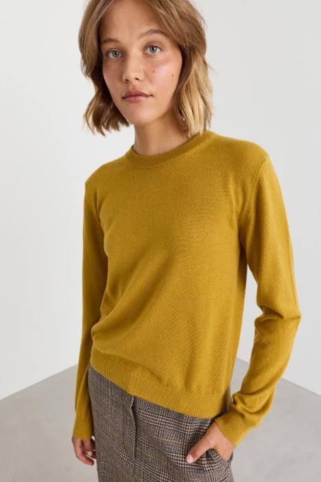 Maglia con scollo tondo