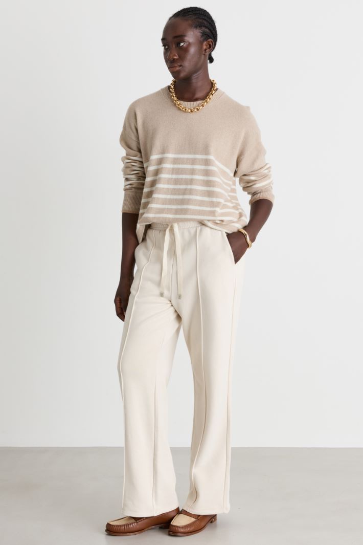 Maglia con dettagli a contrasto - BEIGE BIANCO - Intrend