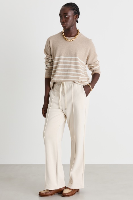 Jersey con detalles en contraste - Intrend