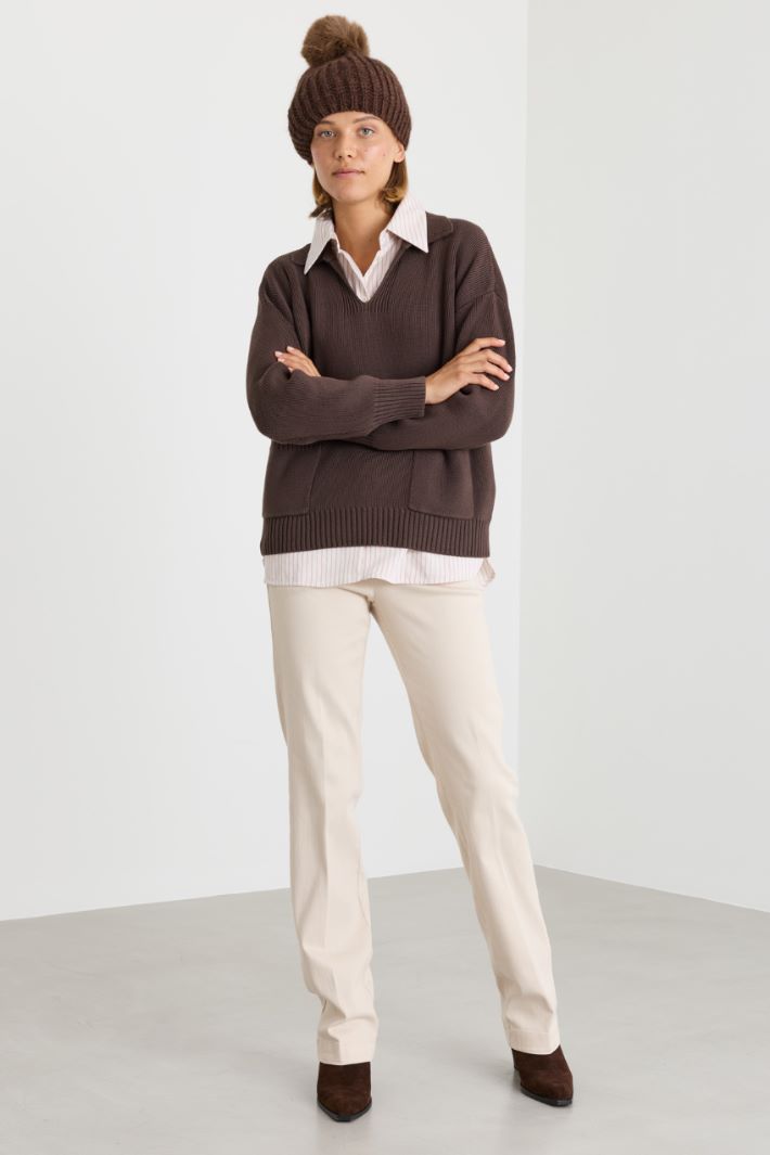 Pullover mit Taschen - BRAUN - Intrend
