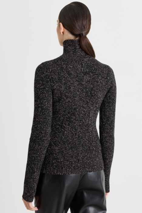 Dolcevita aderente in moulinè di lana e cashmere