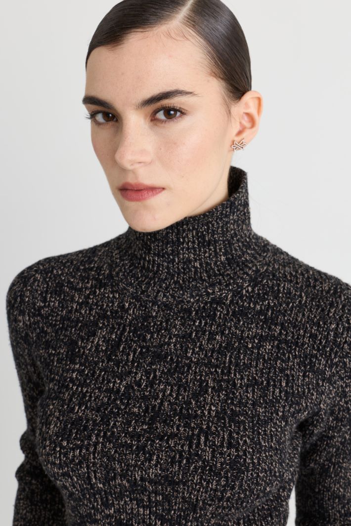Figurbetonter Rollkragenpullover aus Mouliné - SCHWARZ BEIGE - Intrend - 3