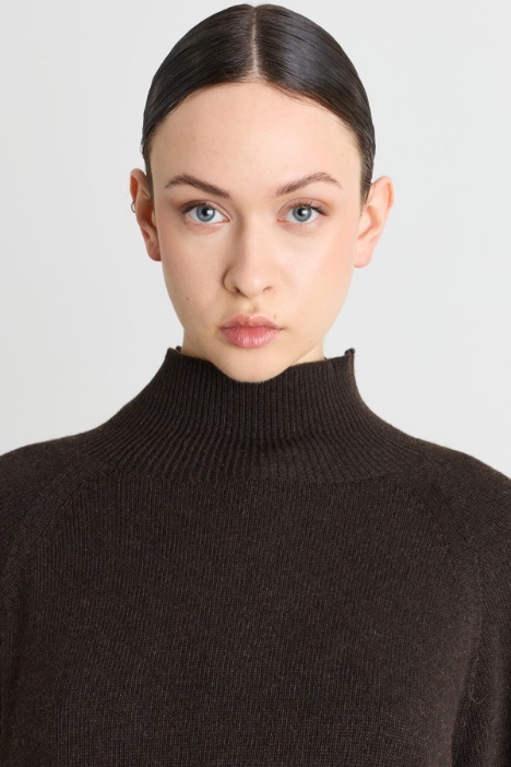 Maglia con collo alto