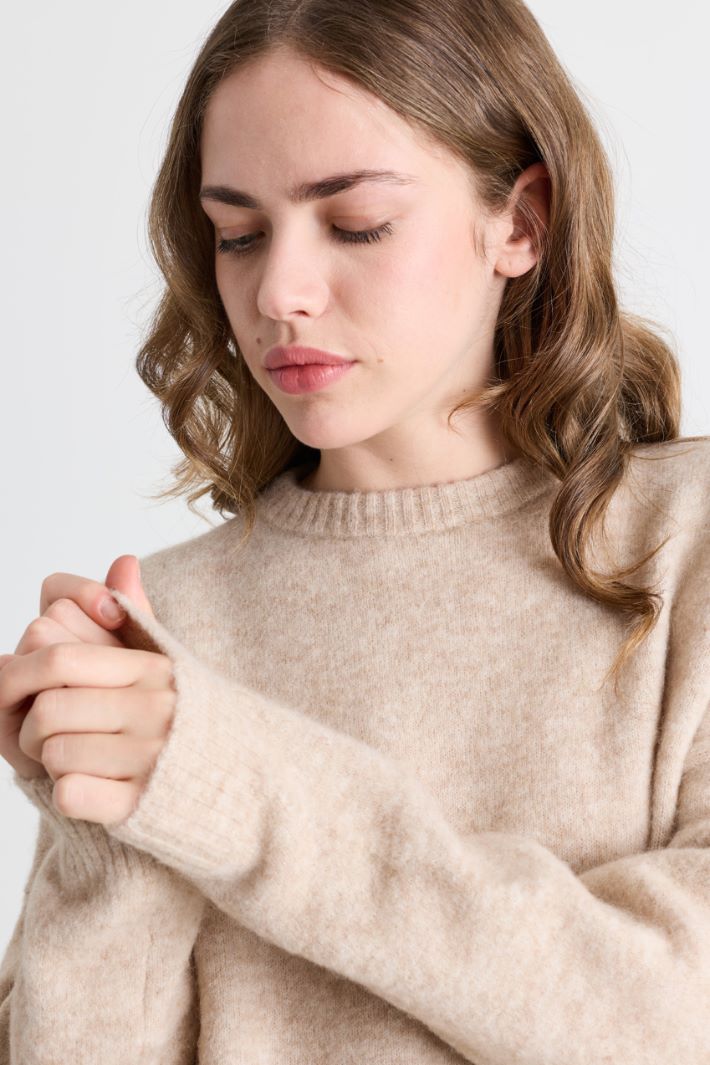 Pullover mit überschnittenen Schultern - BEIGE - Intrend - 3