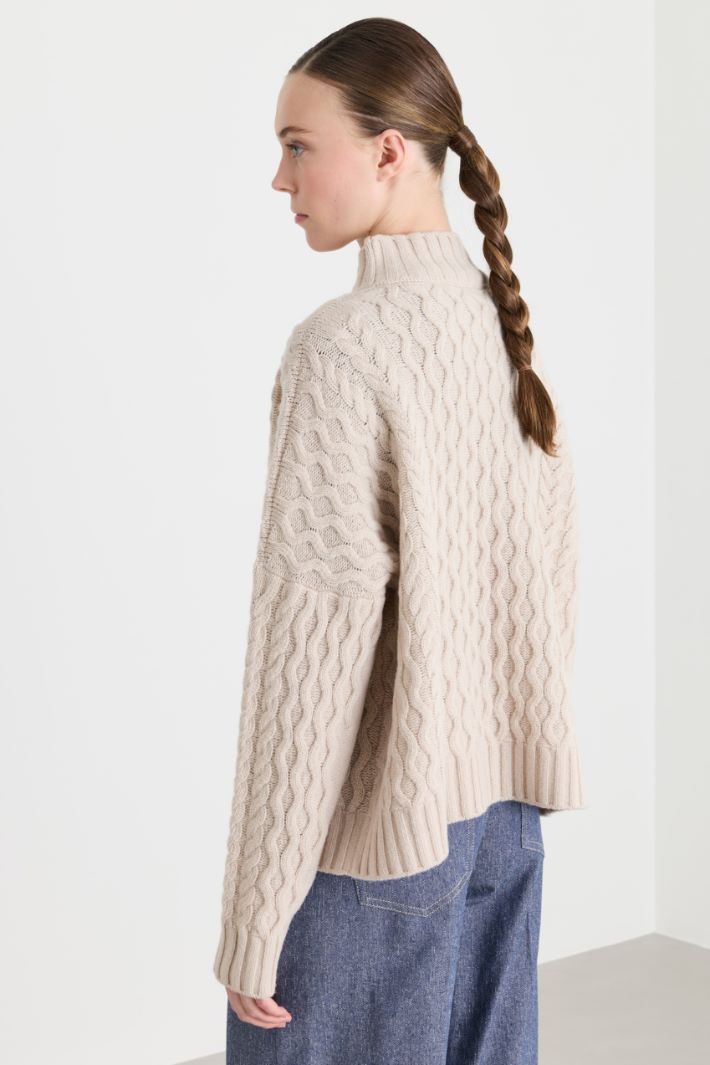 Boxy cable-knit jumper - IVORY - Intrend - 4