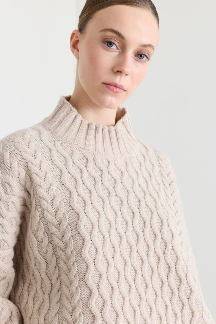 Boxy cable-knit jumper - IVORY - Intrend - 3