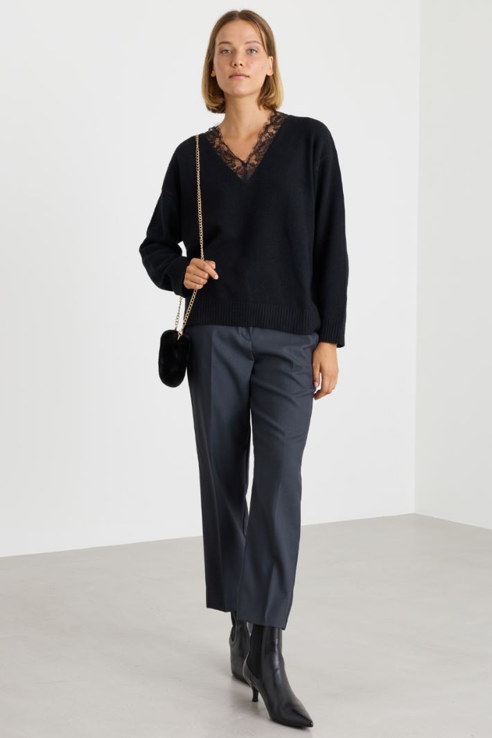 Maglia con dettagli in pizzo - NERO - Intrend