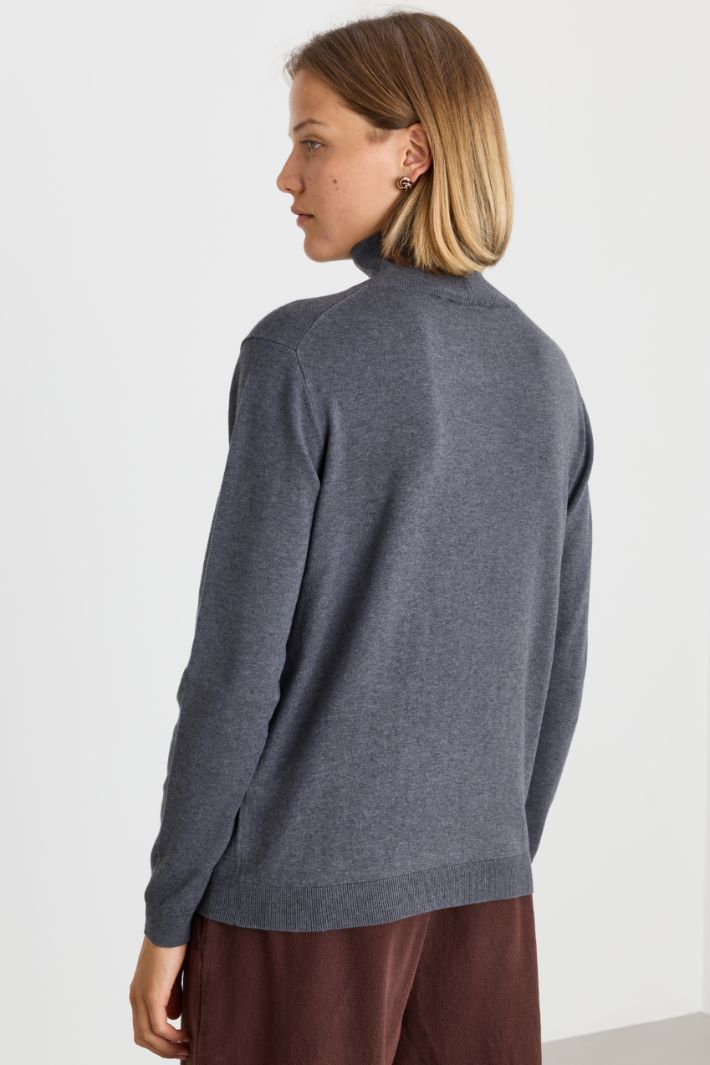 Jersey de cuello alto con remates de canalé - GRIS - Intrend - 4