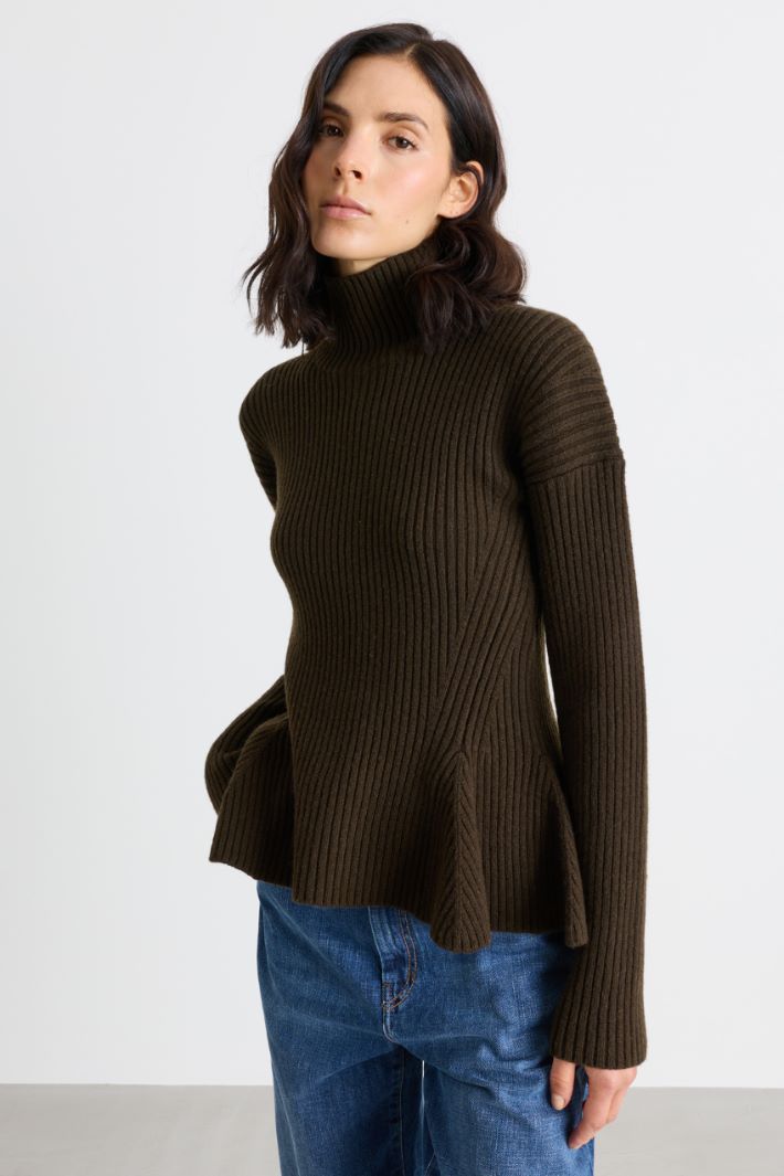 Peplum polo neck - GREEN - Intrend - 2