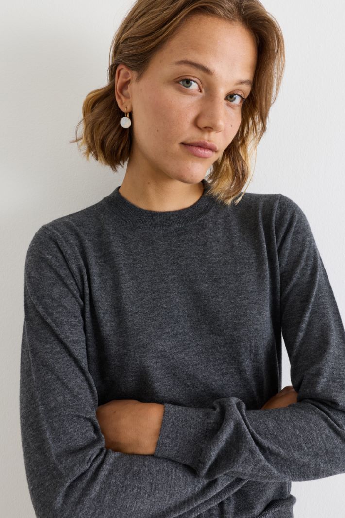 Maglia con scollo tondo - GRIGIO - Intrend - 3