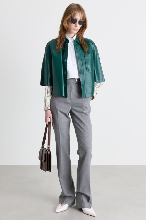 Chaqueta crop de piel con bolsillo - Intrend